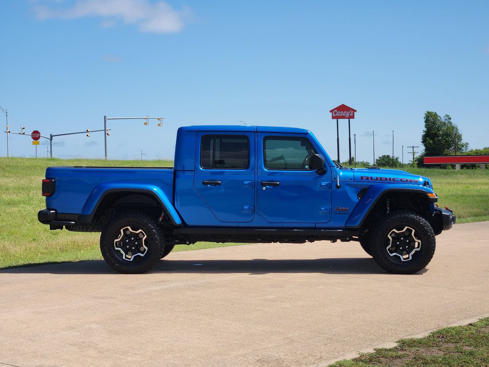Used 2020 Jeep Gladiator Rubicon AWD/4WD image 7