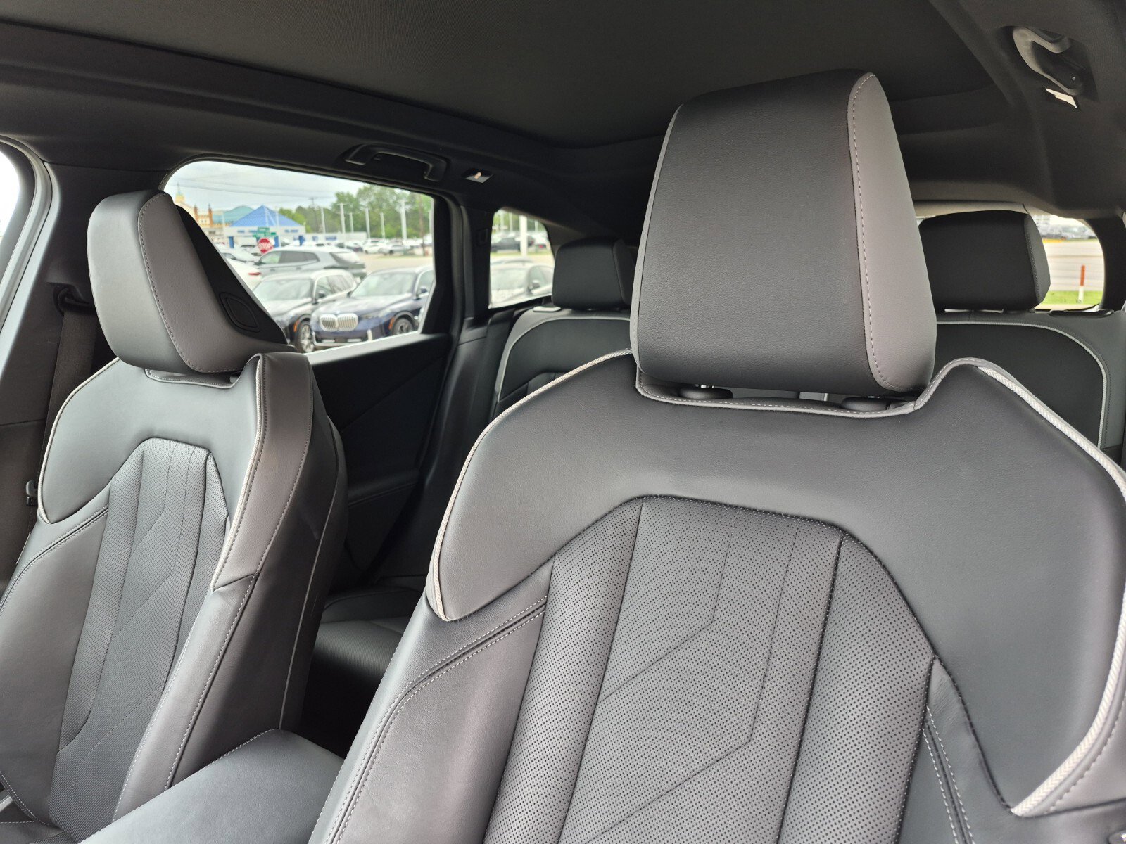 Certified 2025 BMW X3 xDrive30i w/ Convenience Package image 15