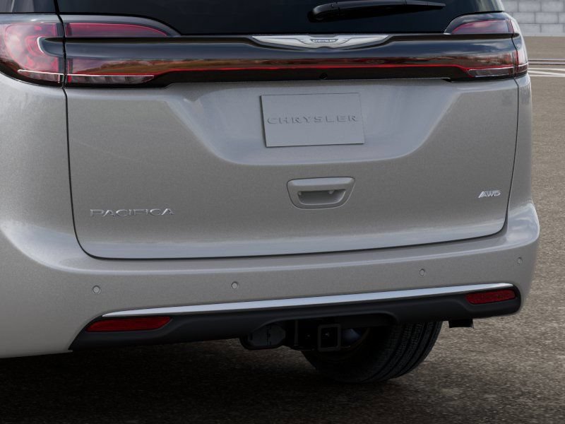 New 2026 Chrysler Pacifica Pinnacle w/ Trailer Tow Group AWD/4WD image 13