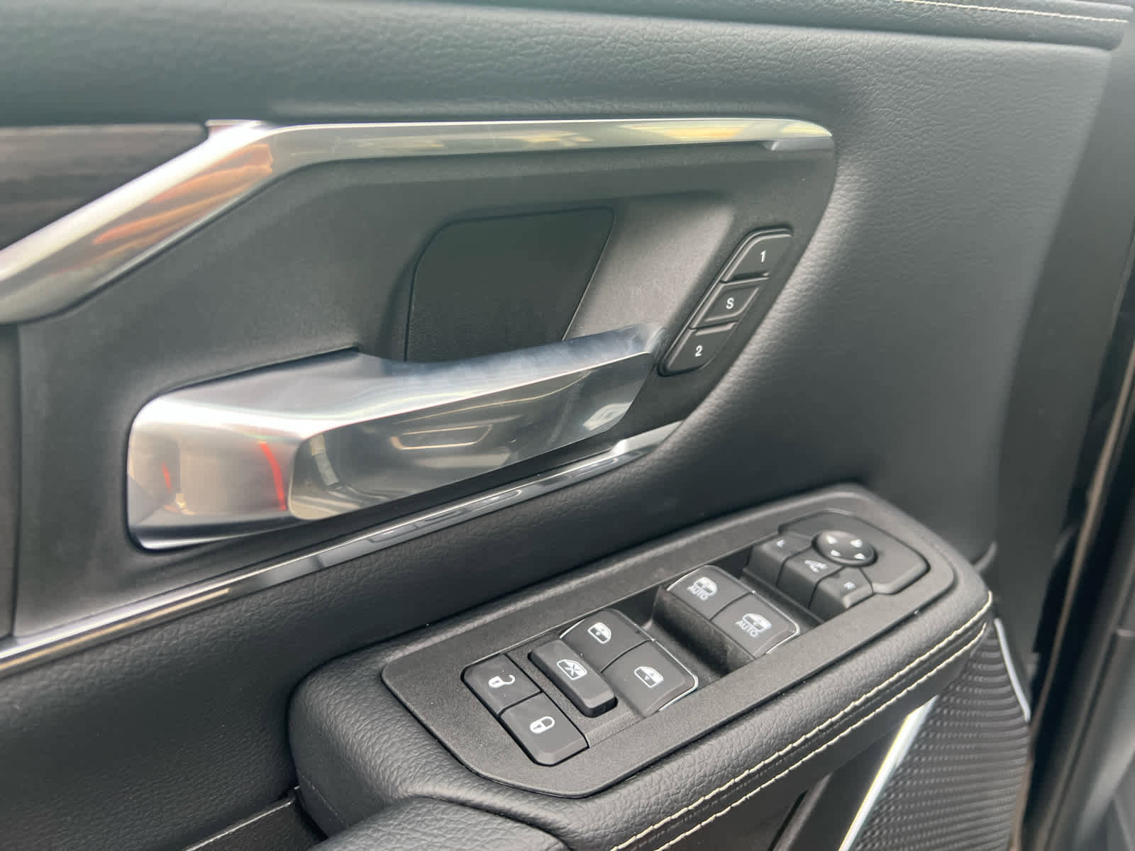 New 2026 RAM 1500 Laramie w/ Night Edition image 21