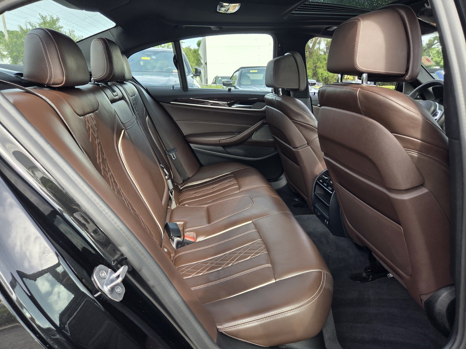 Used 2020 BMW 540i w/ Executive Package RWD image 16