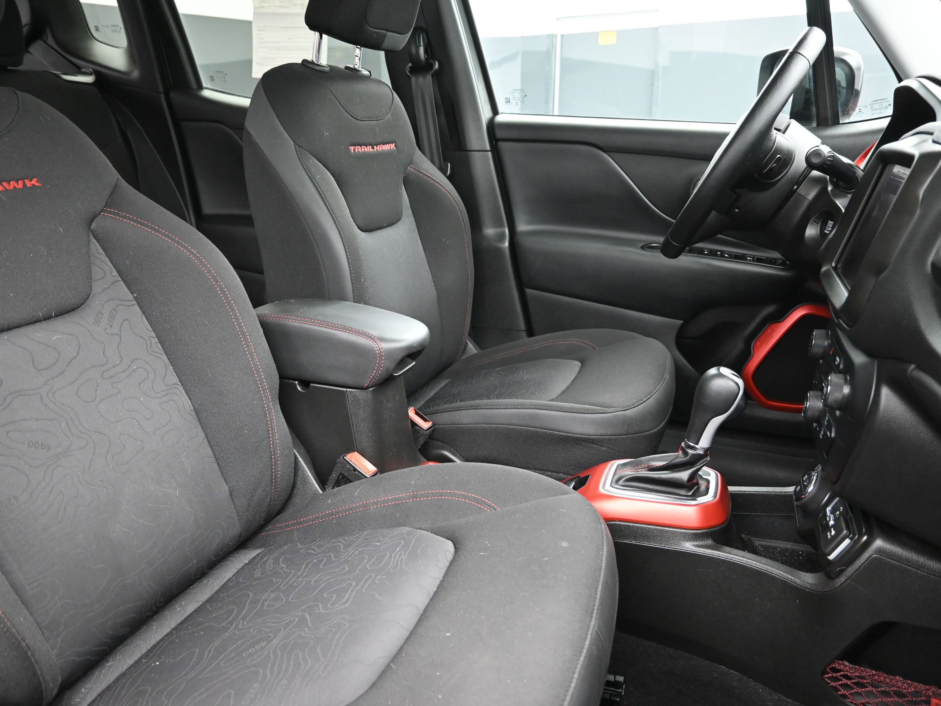 Used 2022 Jeep Renegade Trailhawk w/ Sun/Sound Group AWD/4WD image 25