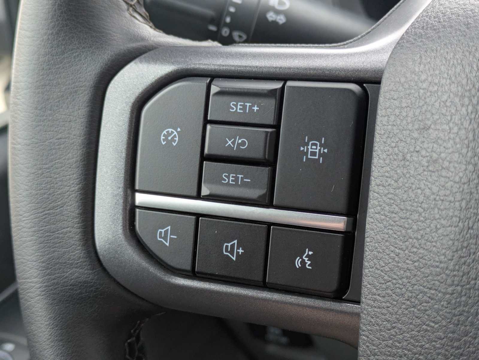 Used 2024 Ford F150 XLT AWD/4WD image 23