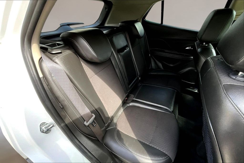 Used 2018 Buick Encore Preferred image 22