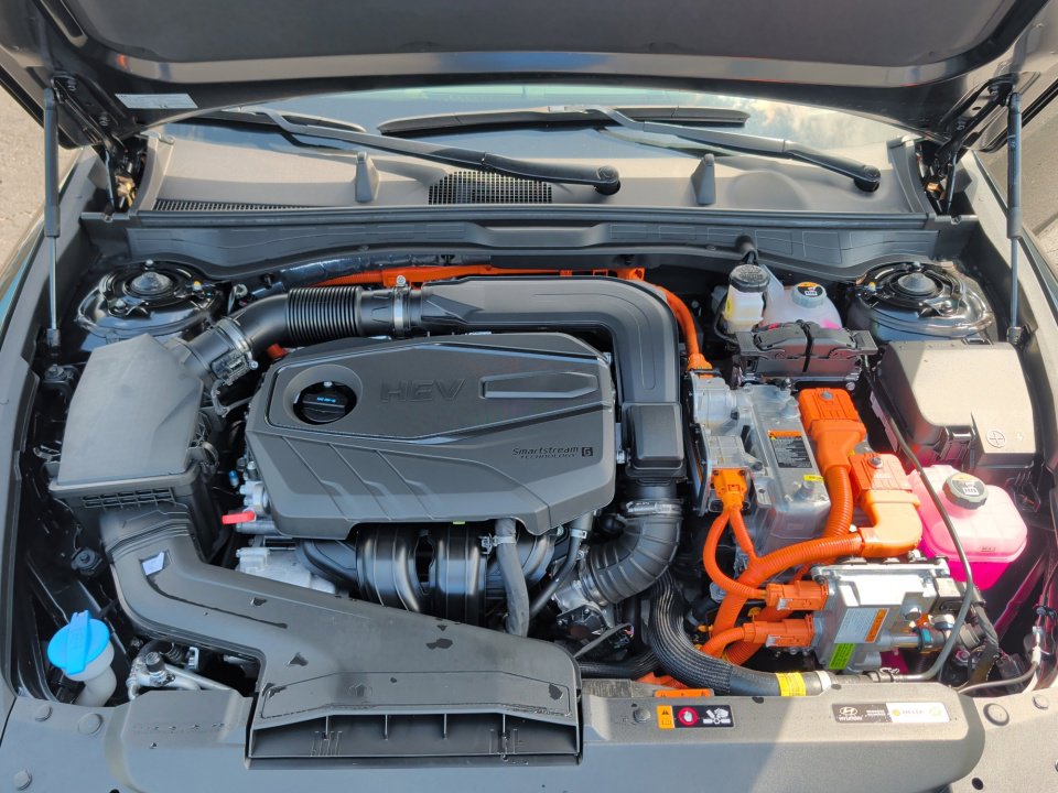 Certified 2025 Hyundai Sonata SEL FWD image 16
