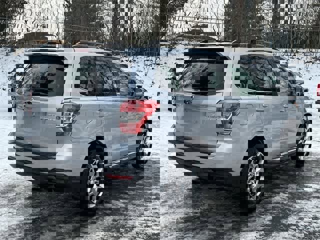 Used 2015 Subaru Forester 2.5i Touring w/ Eyesight & Navigation System image 23