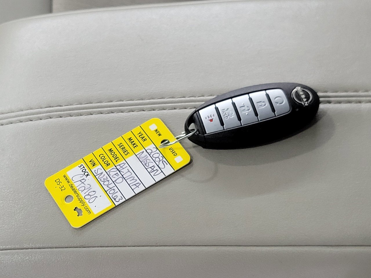 Used 2025 Nissan Altima 2.5 SV image 27