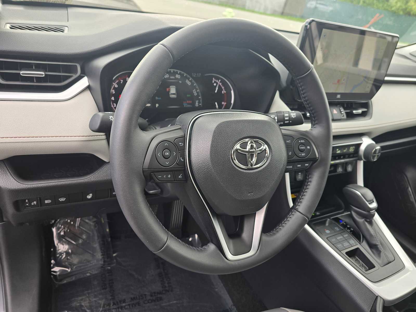 Used 2025 Toyota RAV4 XLE Premium image 26