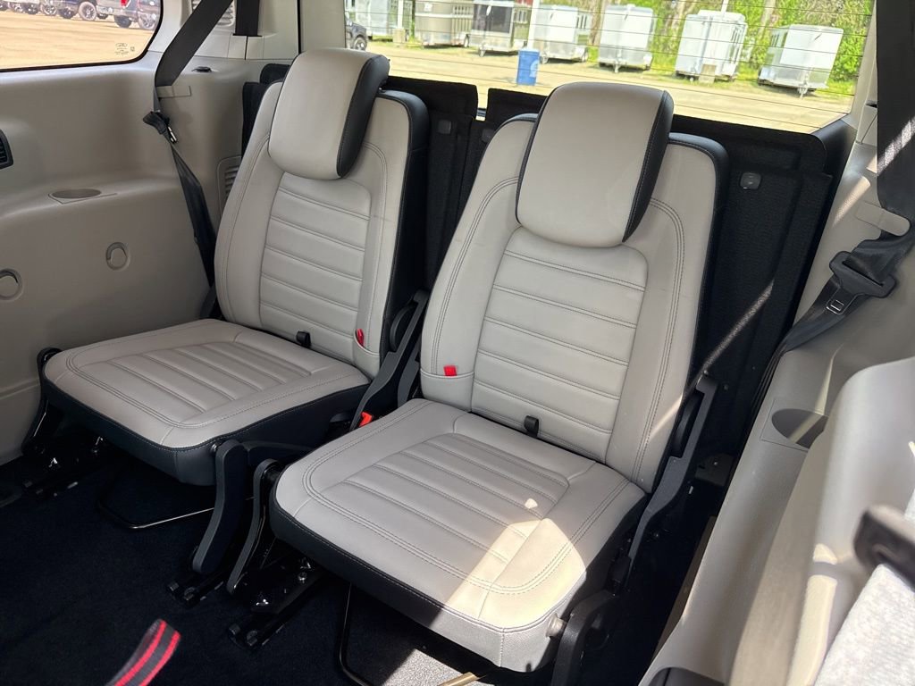 Used 2022 Ford Transit Connect Titanium FWD image 10