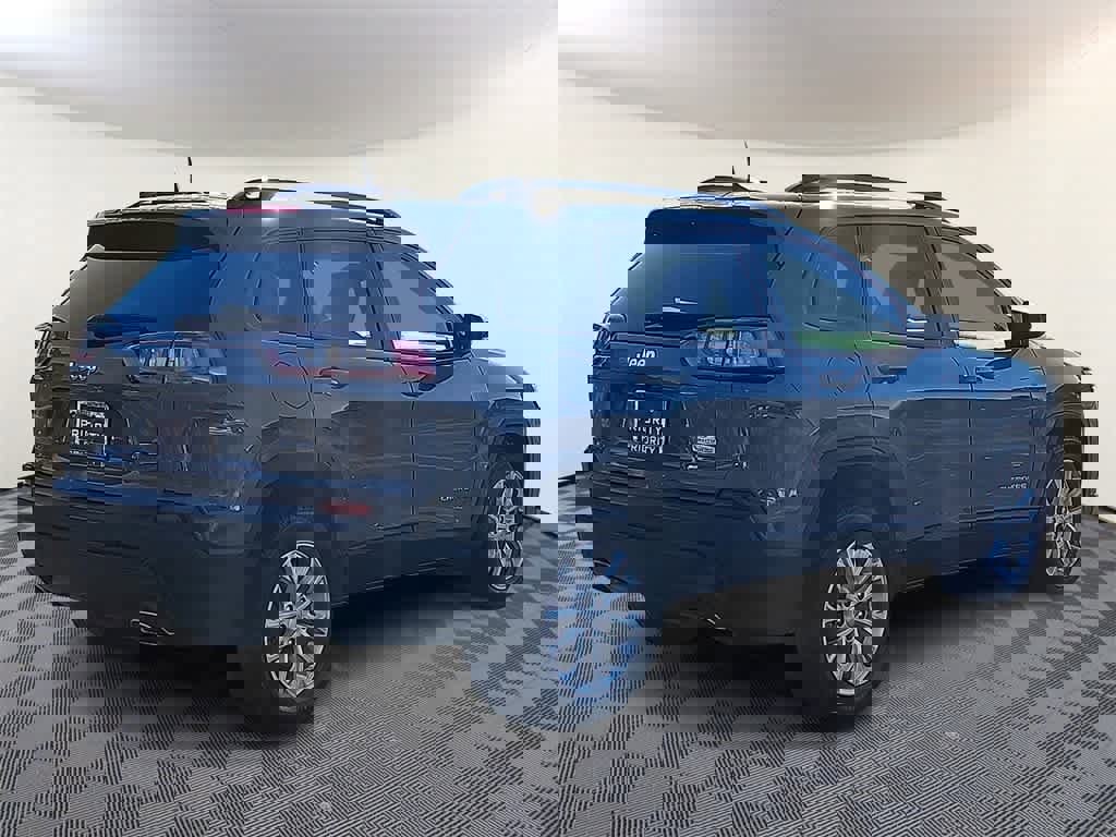 Used 2022 Jeep Cherokee Latitude Lux image 4