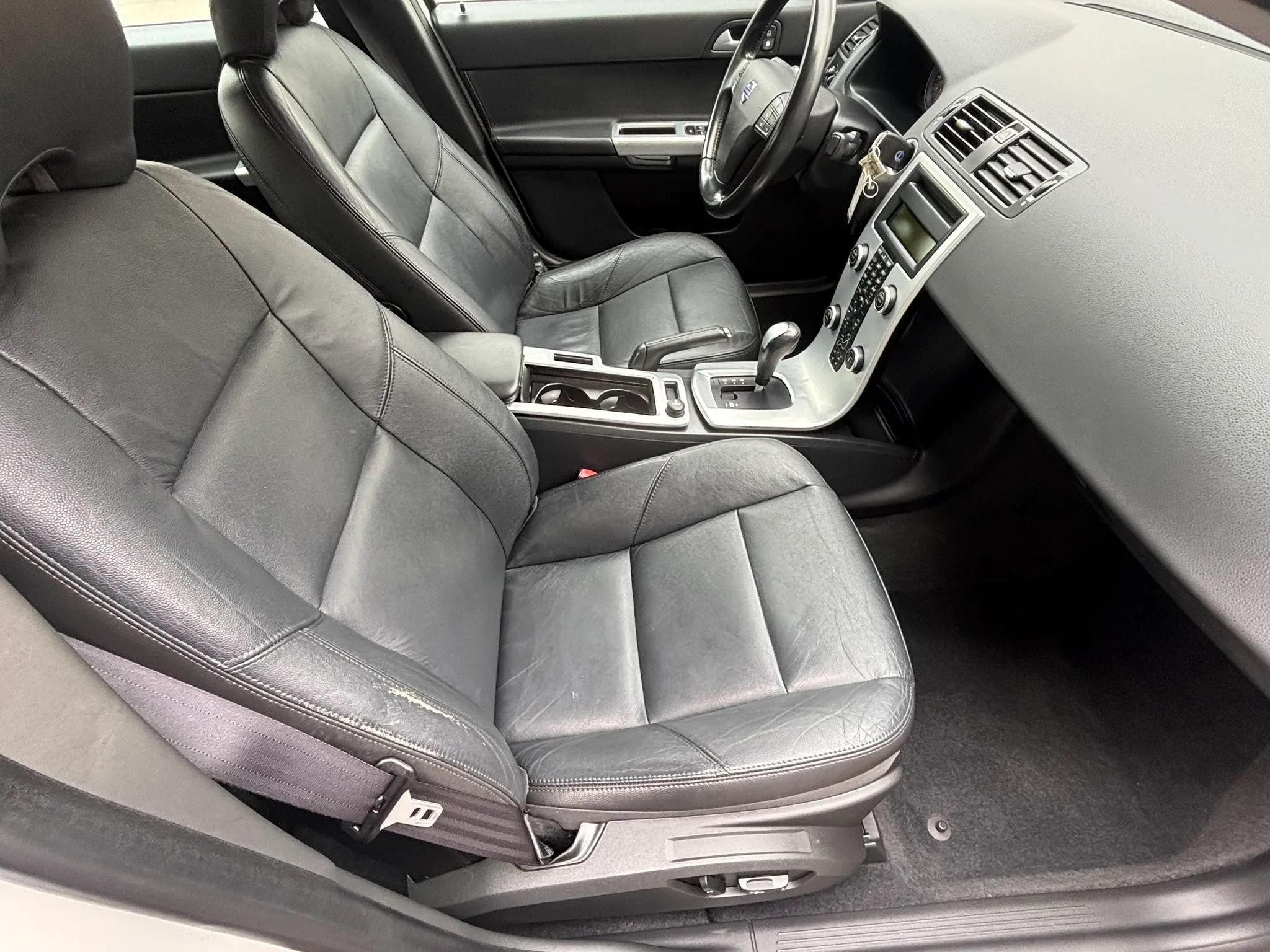 Used 2010 Volvo S40 2.4i FWD image 21