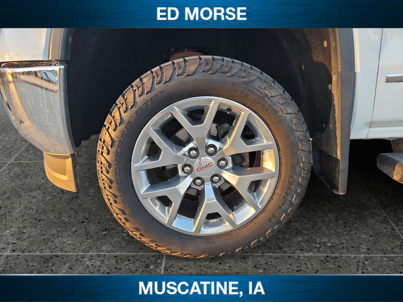 Used 2015 GMC Sierra 1500 SLT w/ SLT Crew Cab Value Package AWD/4WD image 9