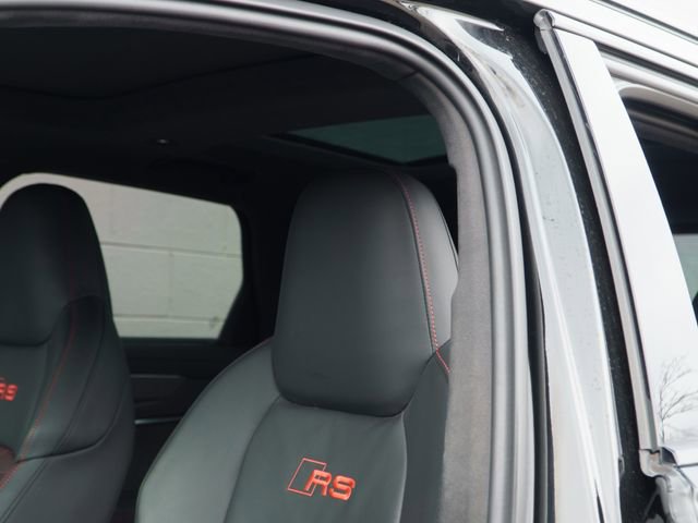 Certified 2025 Audi RS 6 performance AWD/4WD image 19