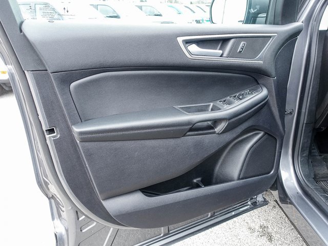 Used 2022 Ford Edge SEL w/ Convenience Package image 13