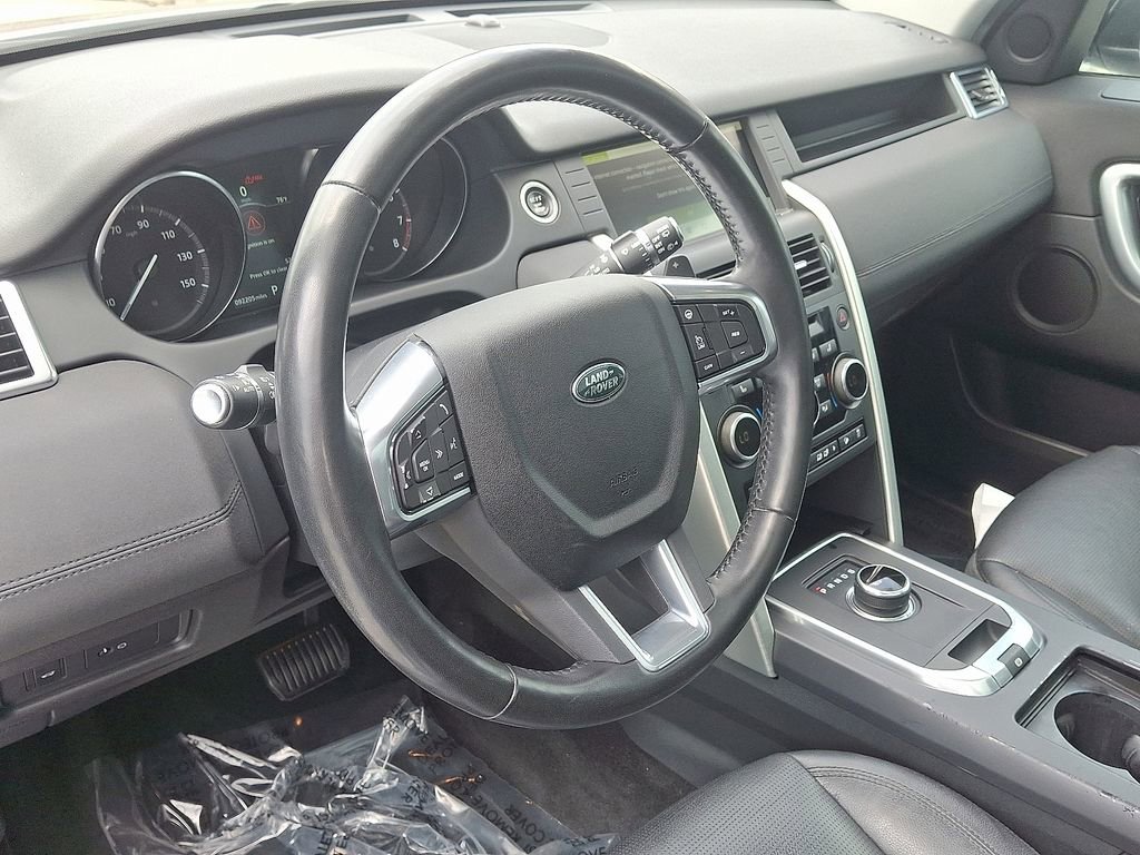 Used 2018 Land Rover Discovery Sport HSE image 4