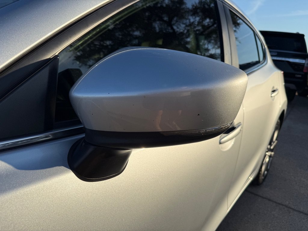 Used 2018 MAZDA MAZDA3 Grand Touring w/ Premium Equipment Package FWD image 10
