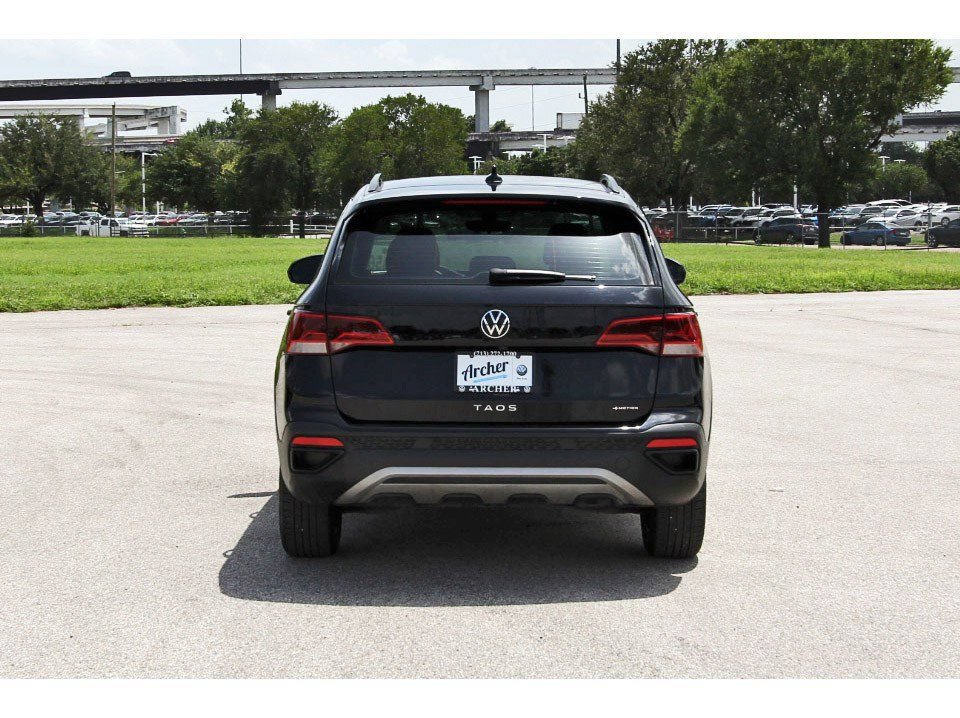 Certified 2024 Volkswagen Taos S AWD/4WD image 4