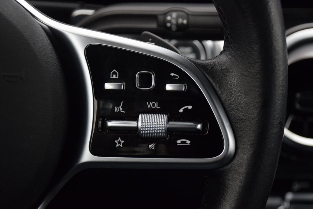 Certified 2022 Mercedes-Benz GLB 250 image 22