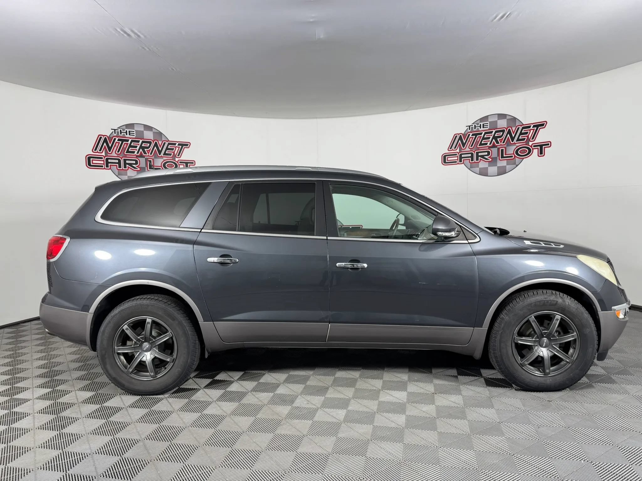 Used 2011 Buick Enclave CXL w/ Trailering Provision Package AWD/4WD image 8