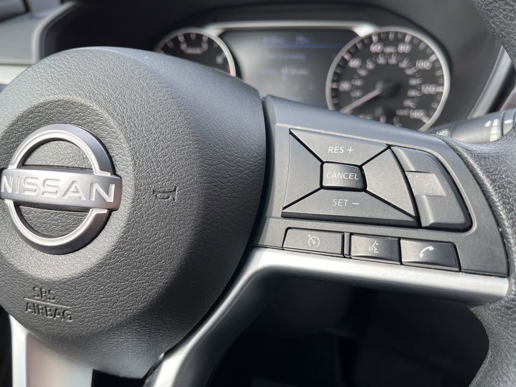 Used 2024 Nissan Altima 2.5 SV FWD image 24
