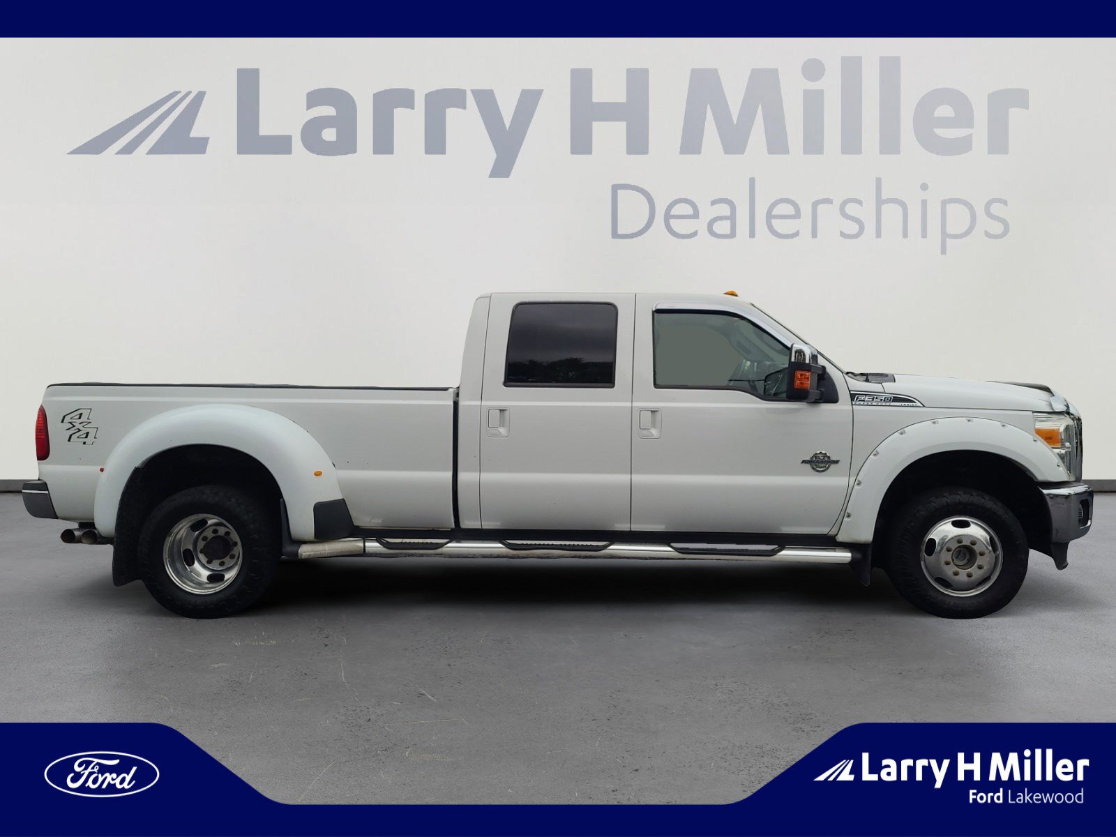 Used 2015 Ford F350 Lariat w/ Lariat Ultimate Package image 6