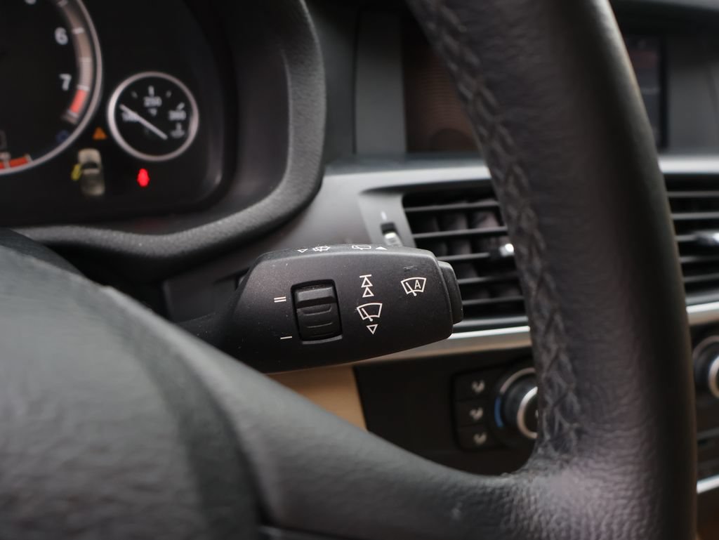 Used 2011 BMW X3 xDrive28i AWD/4WD image 30