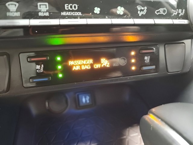 Used 2019 Toyota RAV4 Limited w/ Limited Grade Weather Package image 36