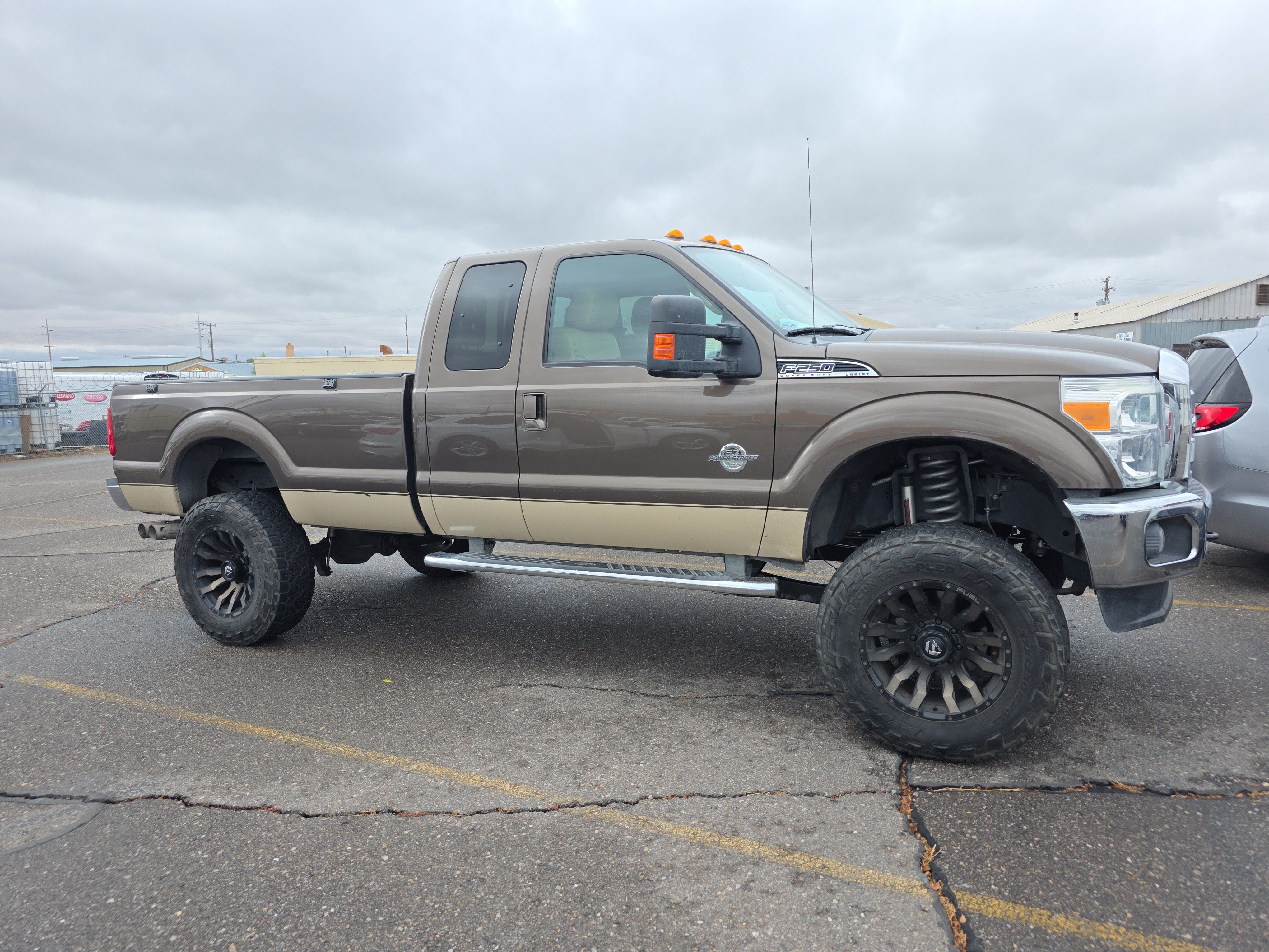 Used 2016 Ford F250 Lariat w/ Lariat Interior Package AWD/4WD image 1