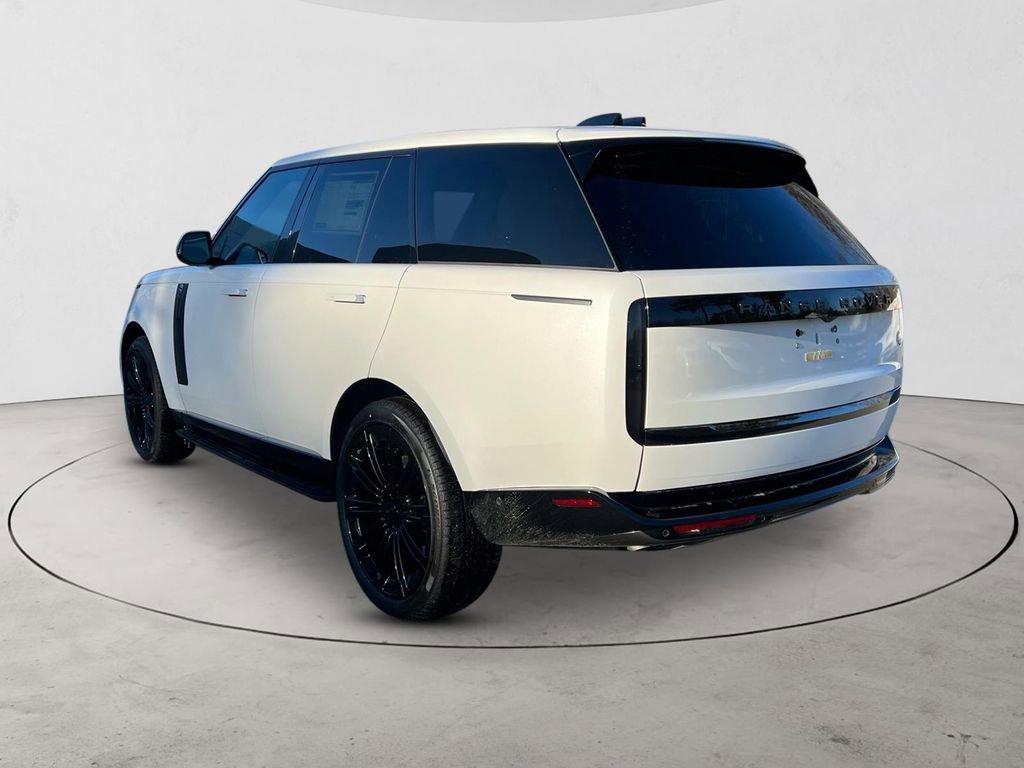 New 2026 Land Rover Range Rover SV image 3