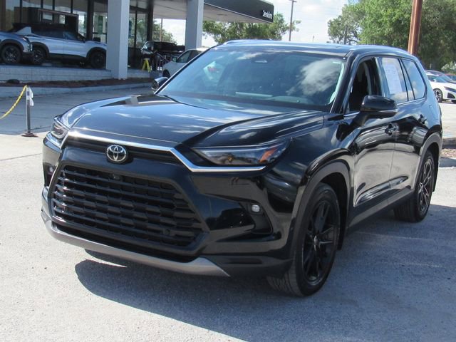 Used 2024 Toyota Grand Highlander AWD image 8