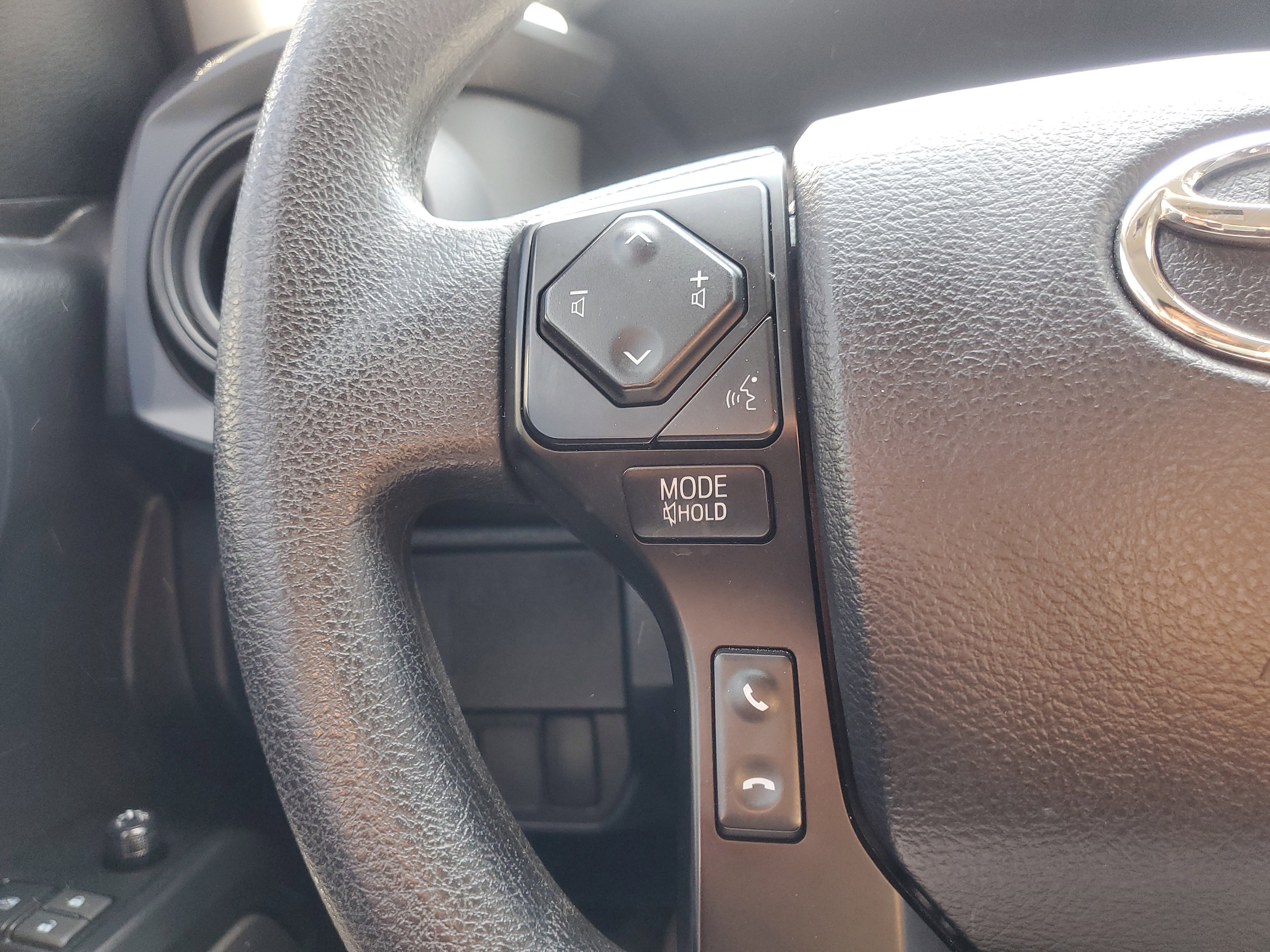 Certified 2023 Toyota Tacoma SR AWD/4WD image 20