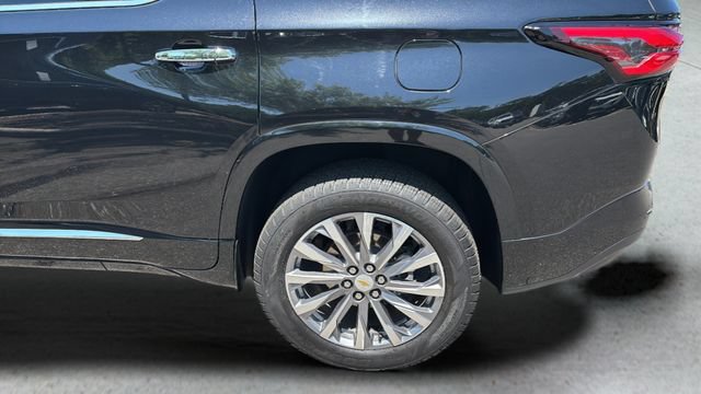 Used 2023 Chevrolet Traverse Premier w/ LPO, Cargo Package AWD/4WD image 36