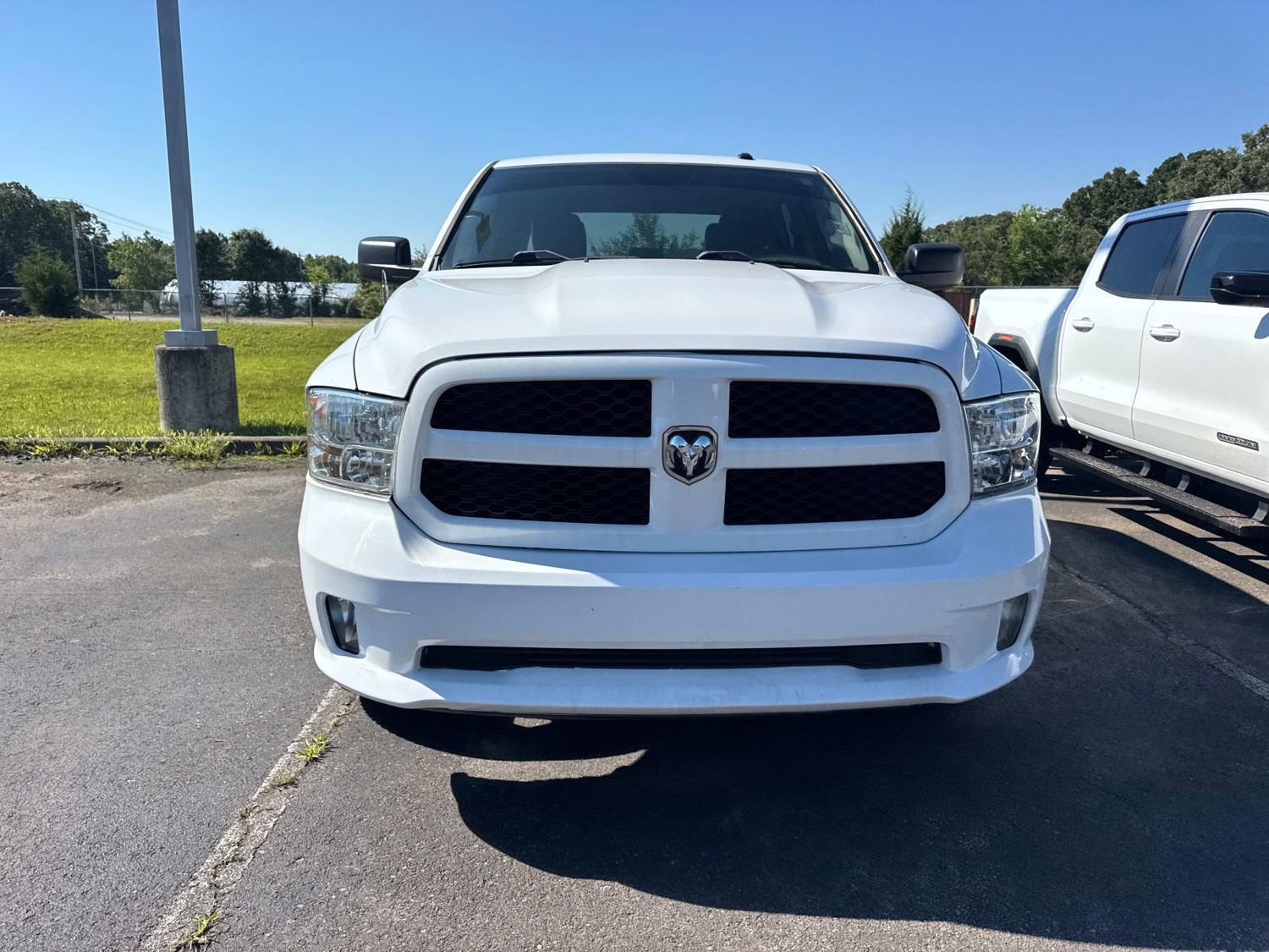 Used 2018 RAM 1500 Express w/ Express Value Package AWD/4WD image 11