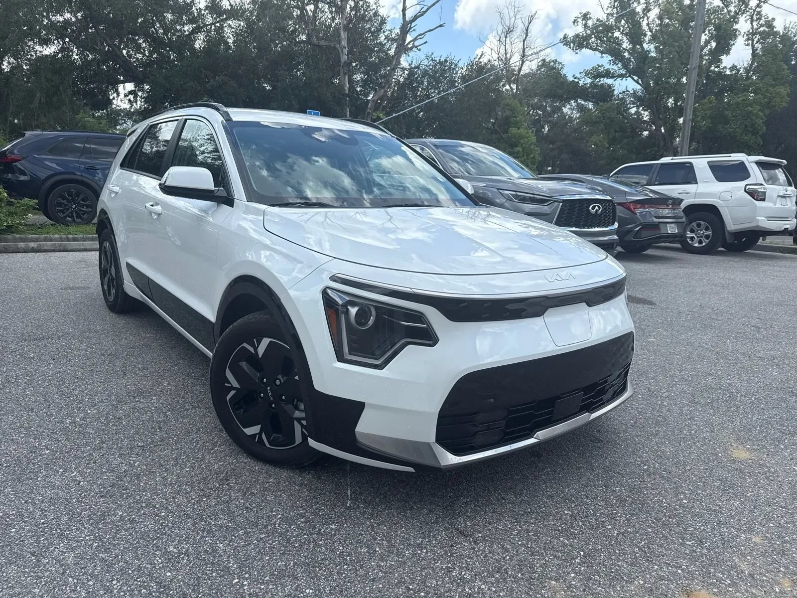 Used 2023 Kia Niro Wind FWD image 6