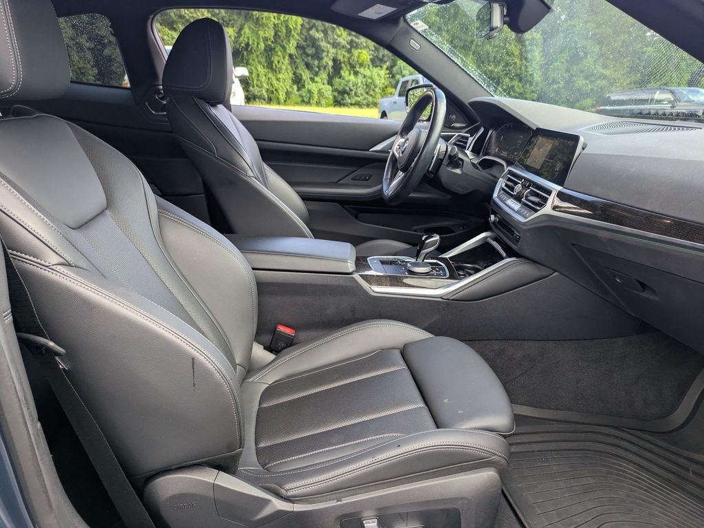 Used 2023 BMW 430i Coupe w/ M Sport Package RWD image 14