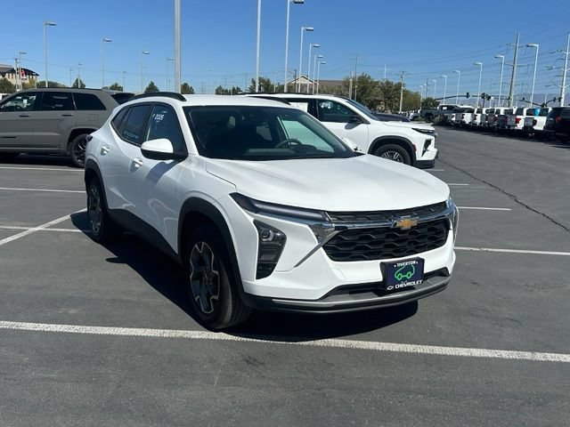 Certified 2026 Chevrolet Trax LT FWD image 10