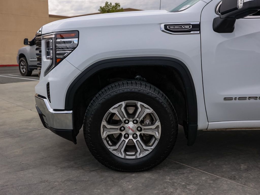 Used 2024 GMC Sierra 1500 SLT image 11