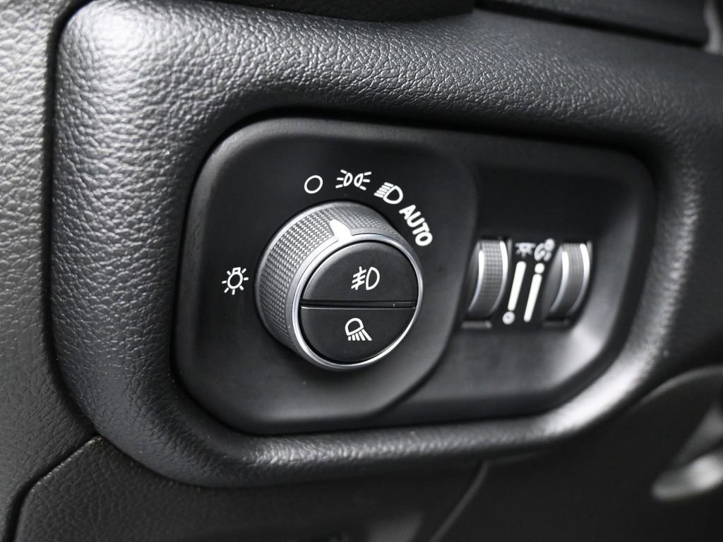 Used 2019 RAM 1500 Big Horn image 14