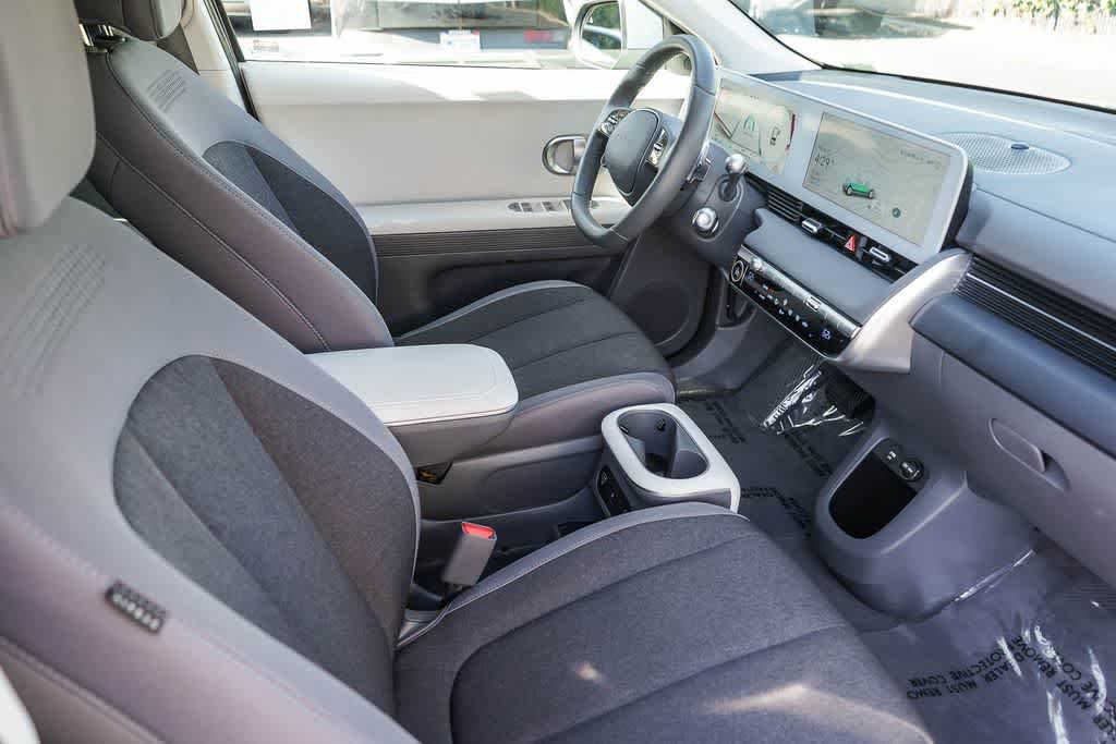 Used 2024 Hyundai Ioniq 5 SEL RWD image 16