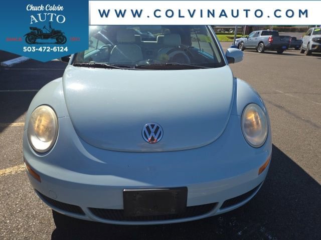Used 2010 Volkswagen Beetle Final Edition FWD image 2