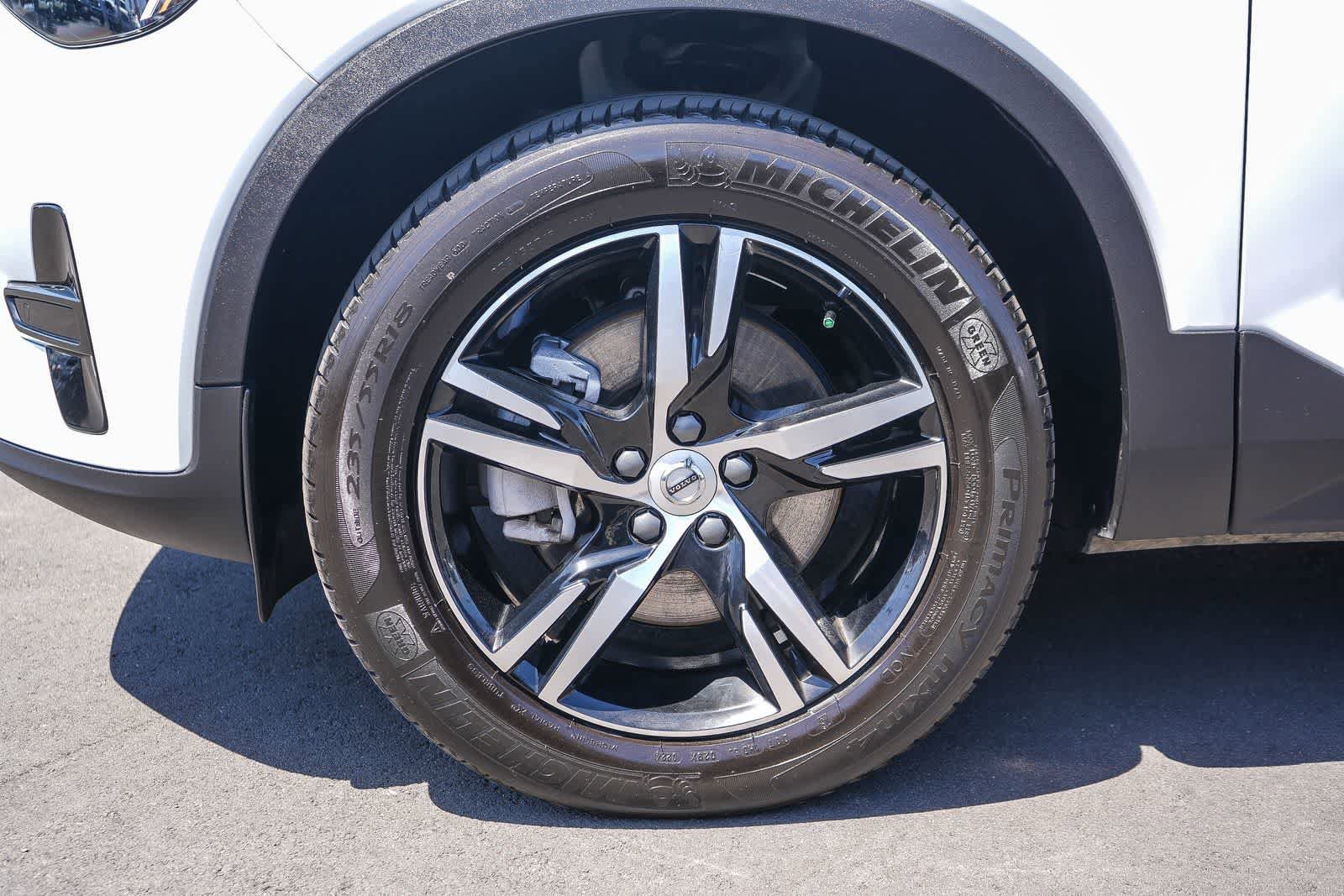 Used 2024 Volvo XC40 B5 Core AWD/4WD image 11
