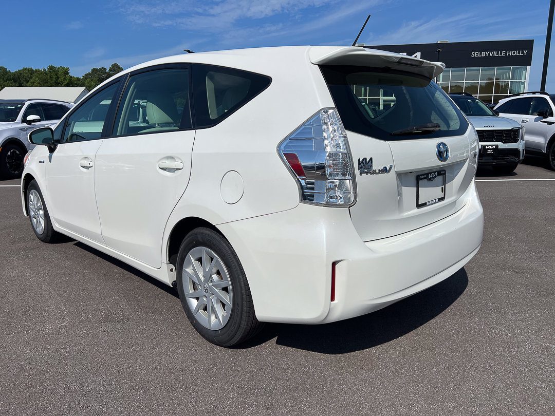 Used 2013 Toyota Prius V Three FWD image 3