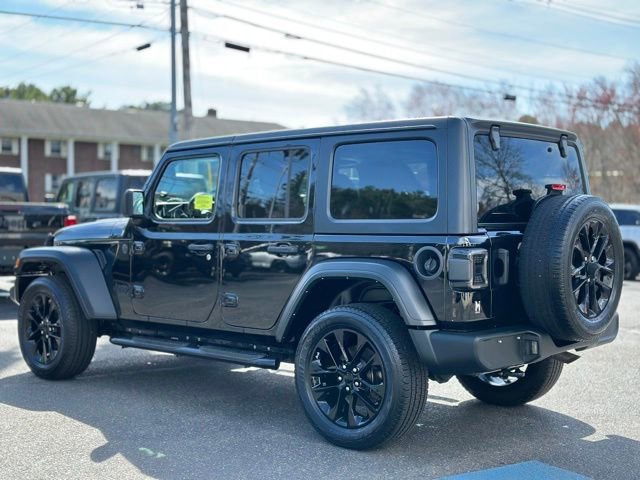 Used 2022 Jeep Wrangler Unlimited Sport image 2