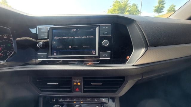 Used 2019 Volkswagen Jetta R-Line FWD image 12
