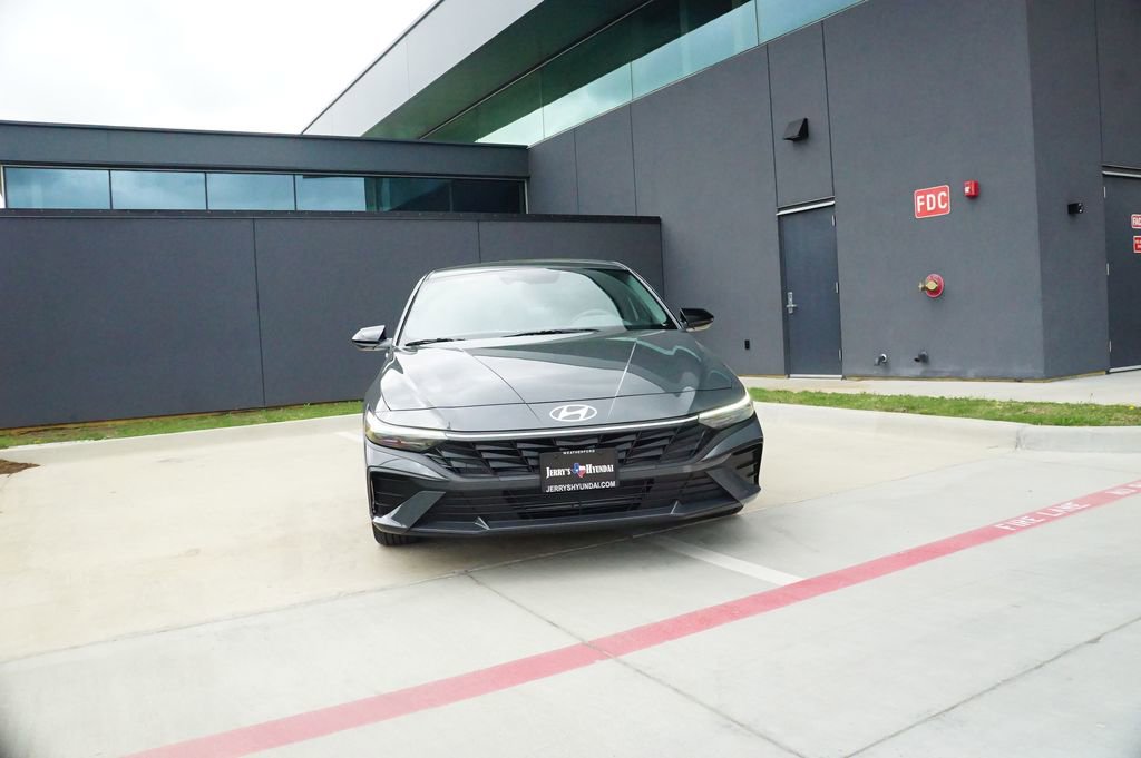 New 2026 Hyundai Elantra Sport image 2