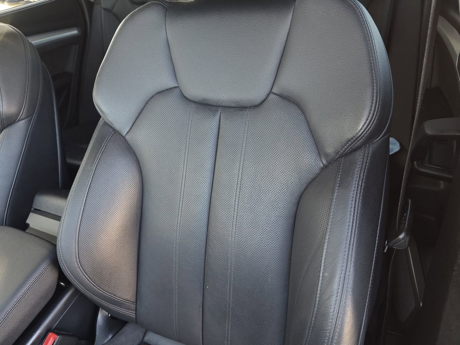 Used 2018 Audi Q5 2.0T Premium Plus w/ Premium Plus Package image 15