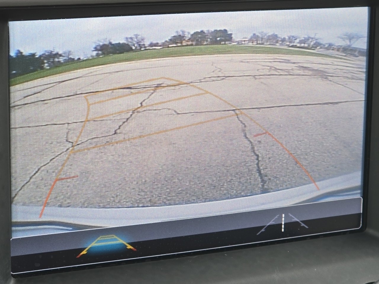 Used 2019 GMC Acadia SLT w/ LPO, Floor Liner Package image 5