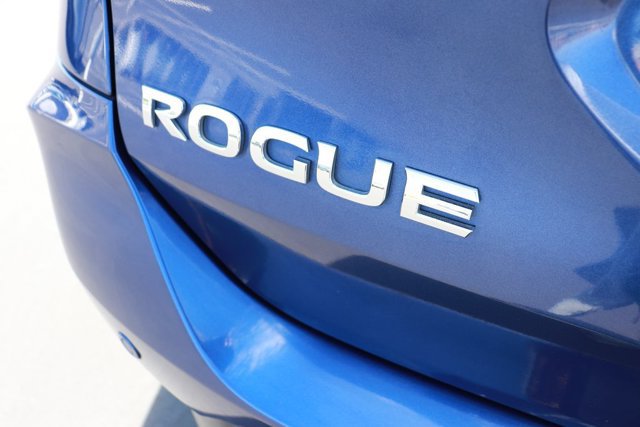 Used 2020 Nissan Rogue SV FWD image 7