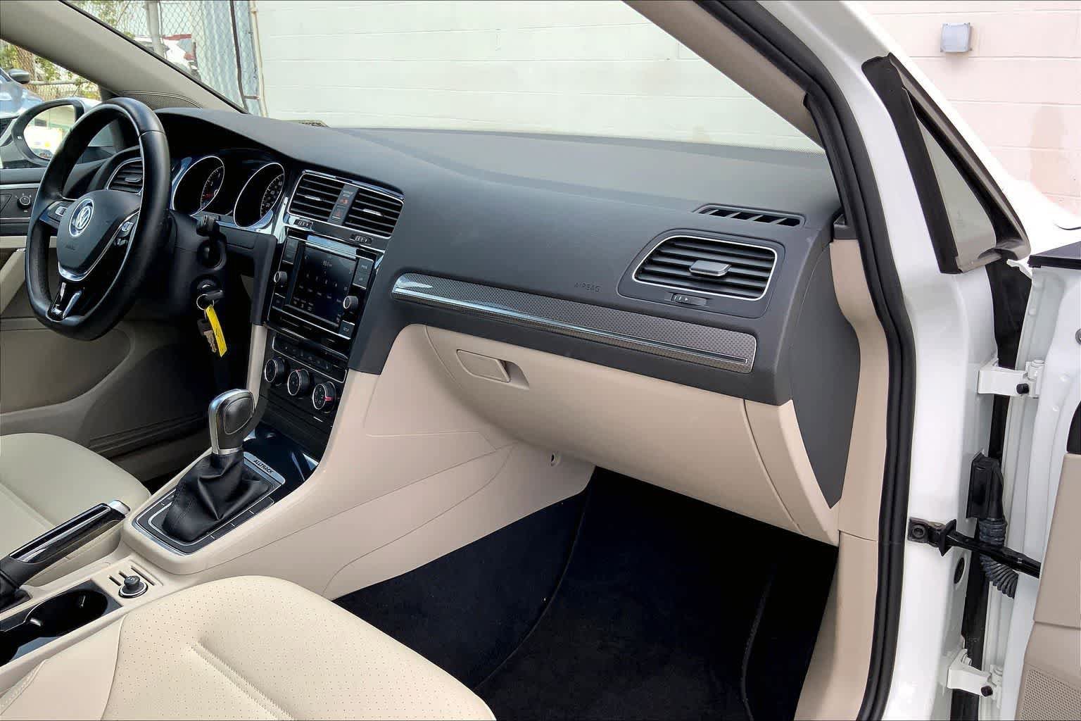 Used 2018 Volkswagen Golf Alltrack S AWD/4WD image 24