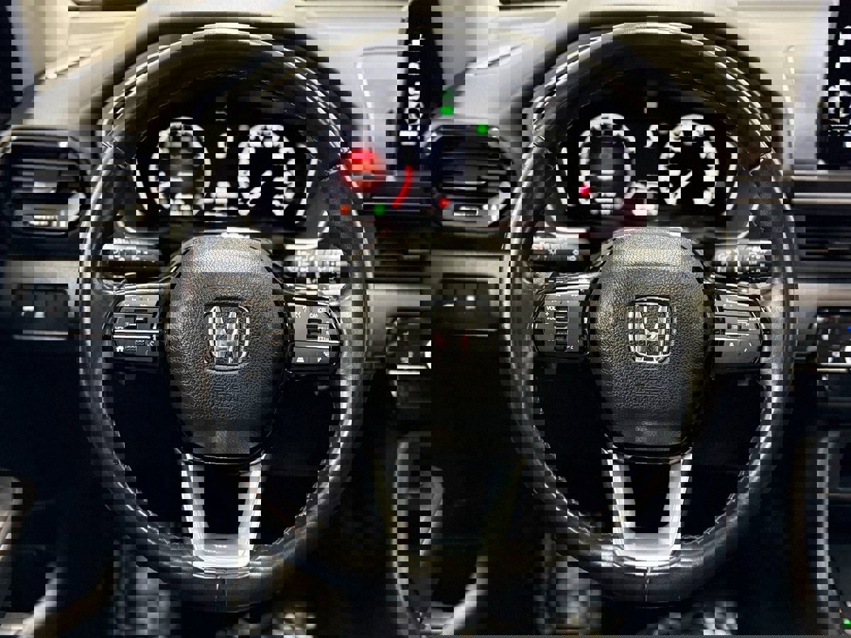 Used 2024 Honda Pilot Touring image 17